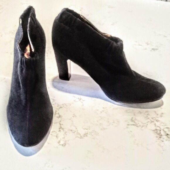 Sam Edelman Black Suede Ankle Booties - Picture 1 of 6